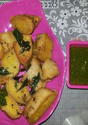 A picture of Fry idli.