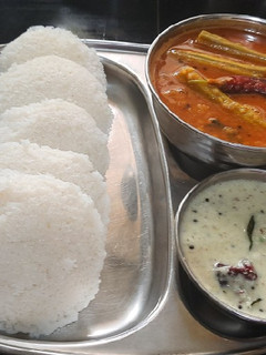 A picture of Idli sambar coconut chutney.