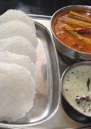 A picture of Idli sambar coconut chutney.