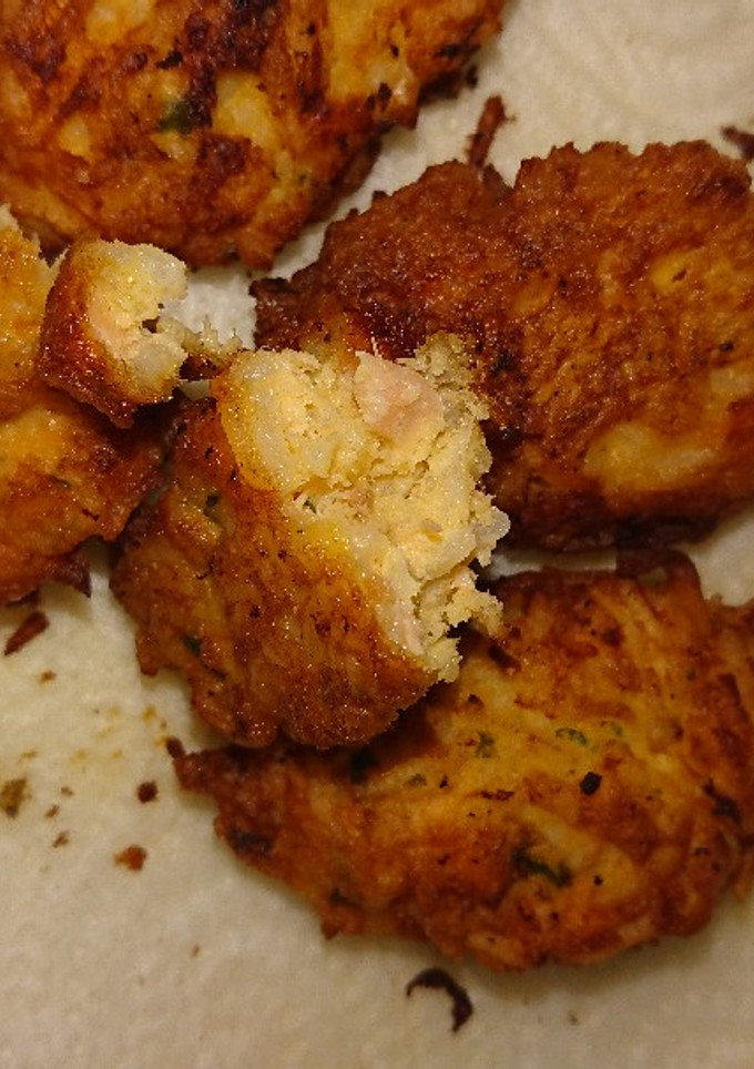 Una foto de Croquetas de arroz y salmón
