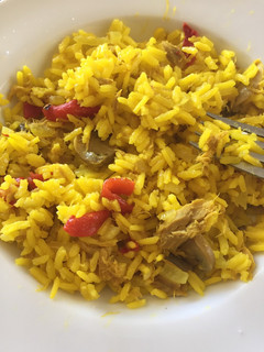 Una foto de Arroz con atún