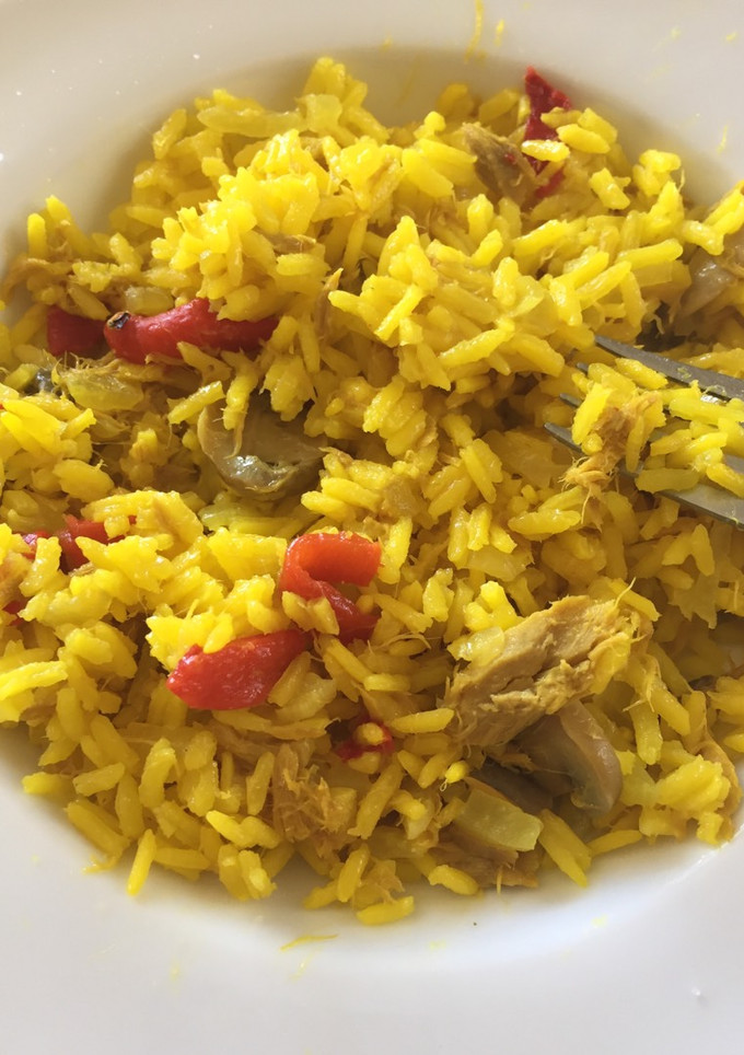Una foto de Arroz con atún