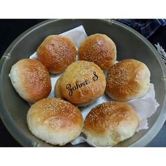A picture of Burger Buns.