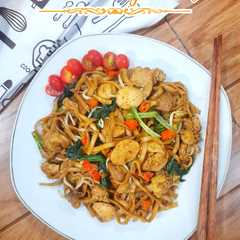 รูปของ Mie Goreng Pedas (Mie Pipih)