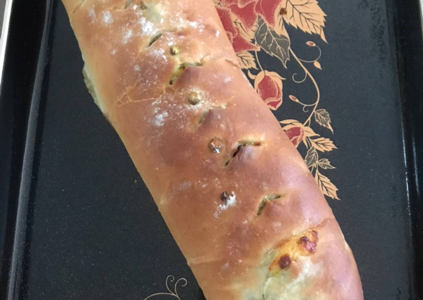 Pan con lentejas y chicharrón