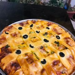 A picture of Pizza Lovers' Pie.