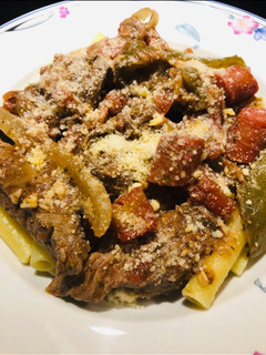 A picture of Garlicky Steak with Pepperoni Bites.