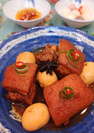 Hình của món Thịt kho Đông Pha.