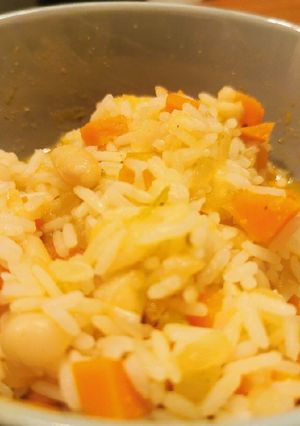 Una foto de Guiso de alubias blancas con arroz