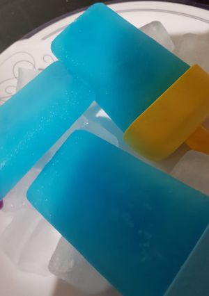 A picture of Blueberry ice lolly.