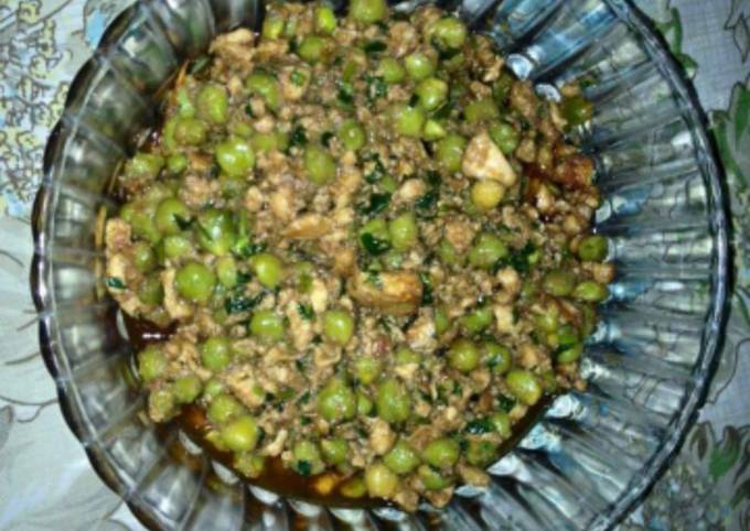 So Yummy Mexican Cuisine Qeema holay (Mince with green chickpeas)