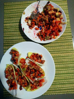 Una foto de Endivias rellenas de ensalada de cuscús