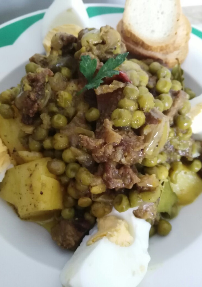 Una foto de Carne de ternera con guisantes