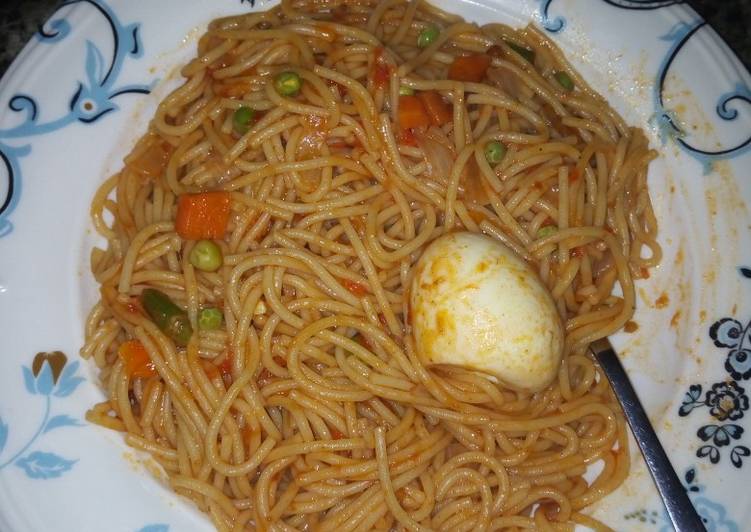 Spaghetti and egg + little veggies
