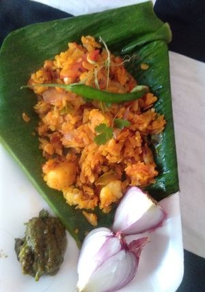 A picture of Onion poha.