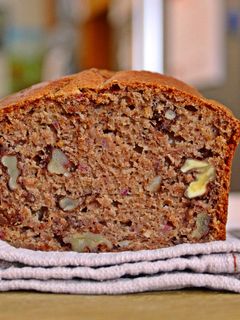 Una foto de Bizcocho de café y nueces(vegano y sin azúcar)