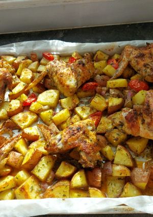 Tepsis krumpli sült csirkeszárnyal recept fotója
