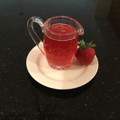 A picture of Fresh Strawberry Simple Syrup.