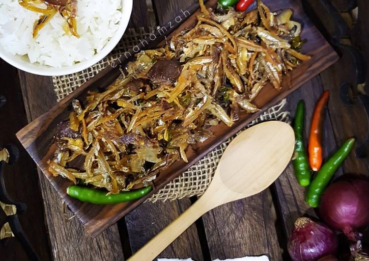 Ikan Bilis Goreng Pedas