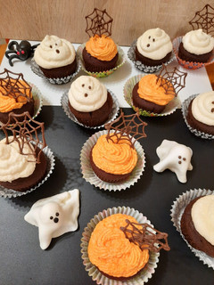 Happy Halloween muffin gluténmentesen recept fotója