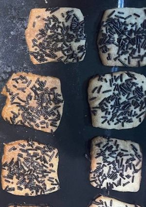 A picture of Cookies.