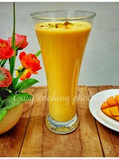 ম্যাঙ্গো মিল্কশেক (Mango Milkshake recipe in bengali) রেসিপির প্রধান ছবি