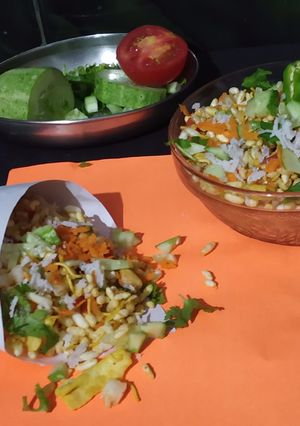 A picture of Jhal Muri.
