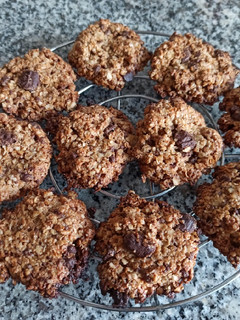 Una foto de Cookies de avena y chocolate