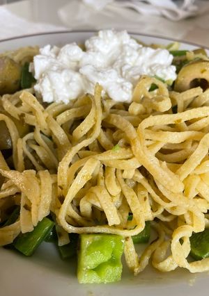 Foto de Macarrao ao pesto com pimentao