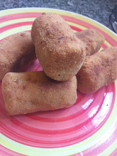 Una foto de Croquetas de papá y boniato rellenas de muzzarella