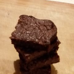 A picture of No fat no sugar oat flour cake.