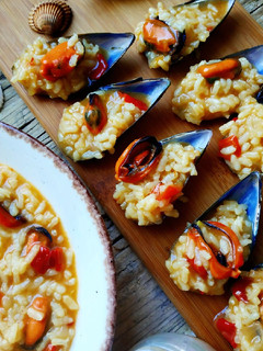 Una foto de Arroz con mejillones
