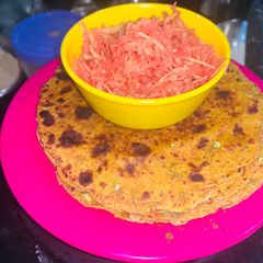 A picture of Veg Thepla.
