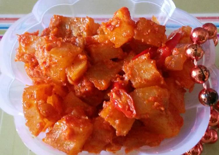 Balado kentang kikil