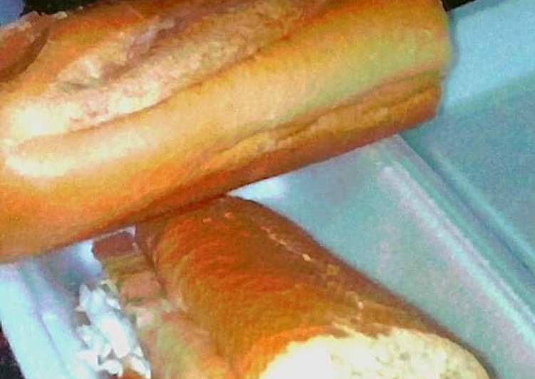 Comment Cuisiner Sandwich de crudites a la viande hachee au frite