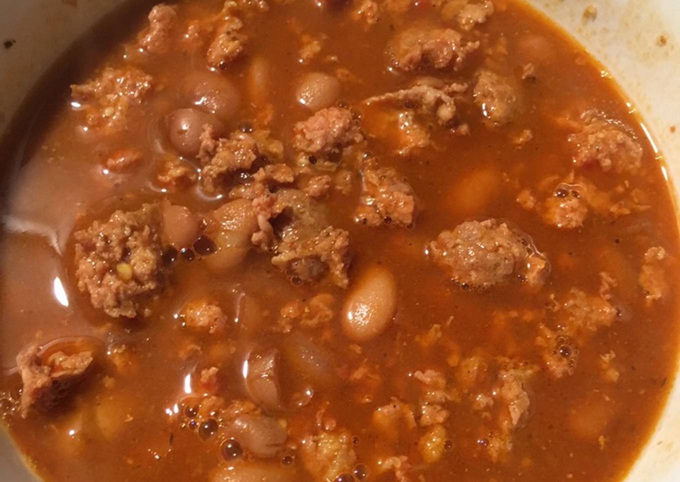 Frijoles con carne molida en salsa