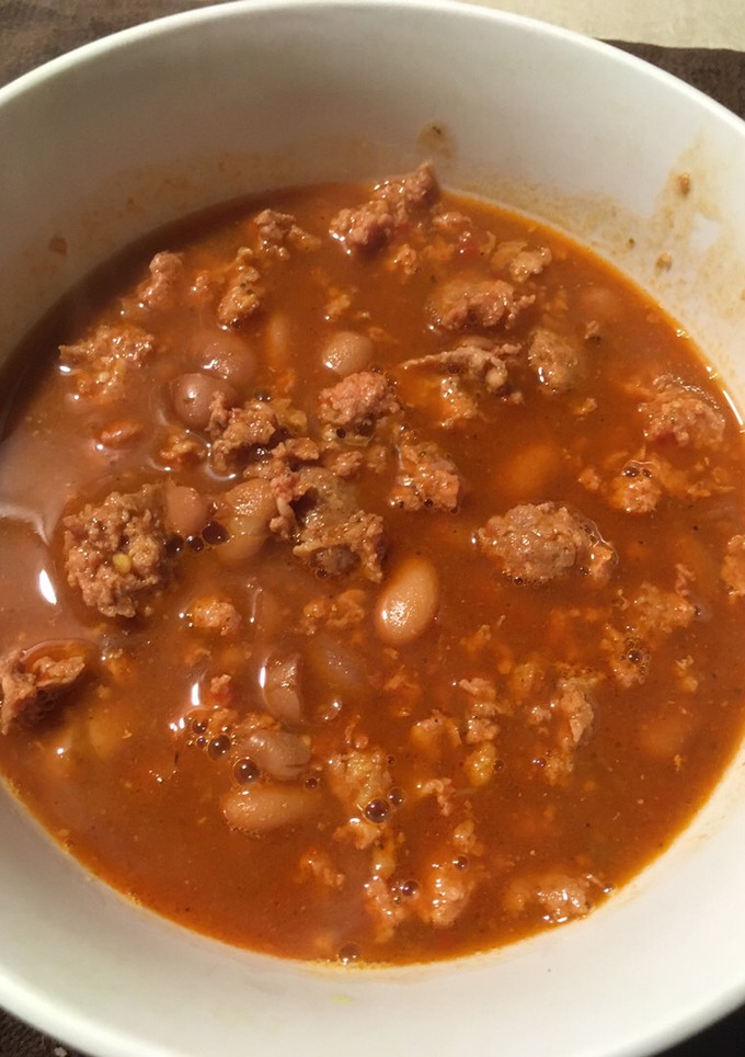 Una foto de Frijoles con carne molida en salsa