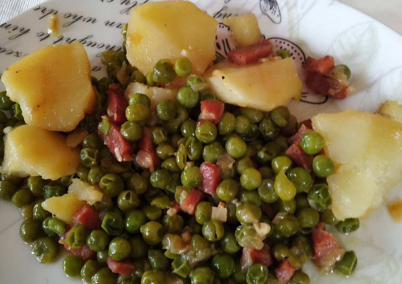 Guisantes salteados con jamón en olla GM