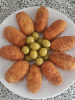 Una foto de Croquetas de pollo caseras