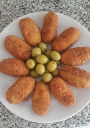 Una foto de Croquetas de pollo caseras