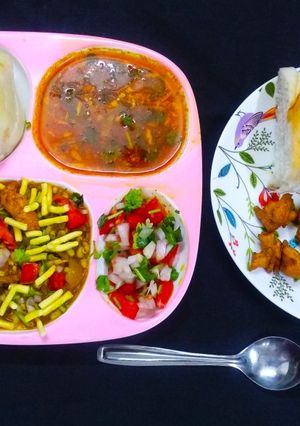 A picture of Misal Pav.