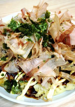 A picture of Okonomiyaki Japanese food.