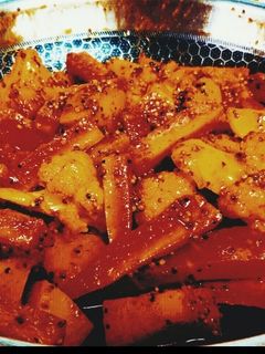 गाजर,गोभी शलगम का खट्टा अचार (gajar gobhi shalgam ka khatta achar recipe in Hindi) रेसिपी मुख्य फोटो