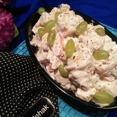 A picture of Yougurt Cream Fruit Salad.