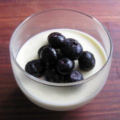 A picture of Lemon Posset.