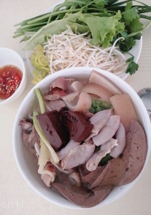 Hình của món Hủ tiếu lòng heo.