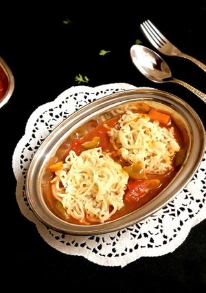 A picture of Rice Vermicelli in Mexican Sauce.