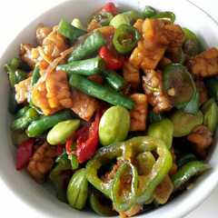 รูปของ Tempe orek kacang panjang