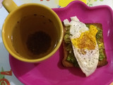 Para desayuno o cena, pan tostado integral y té de cominos