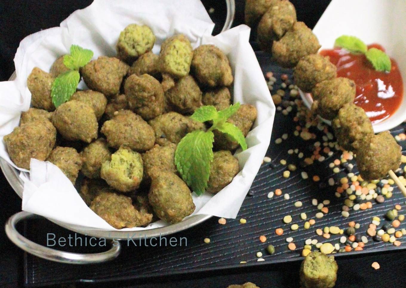 Mixed Dal Palak Pakora